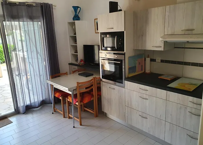 Maison De Climatise Que Sejour, Securisee Mas De La Plage, Terrasse Sud, 5 Couchages -250m De La -portiragnes Lrmp27 Villa